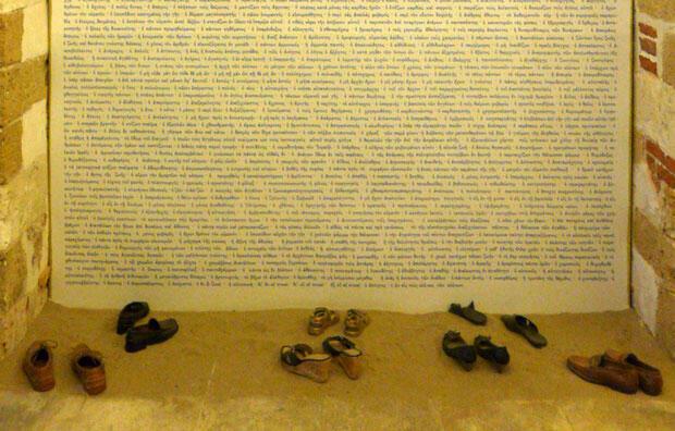 «Τα 700 ονόματα του Θεού» του Μάριου Σπηλιόπουλου στο Γιαλί Τζαμί στα Χανιά