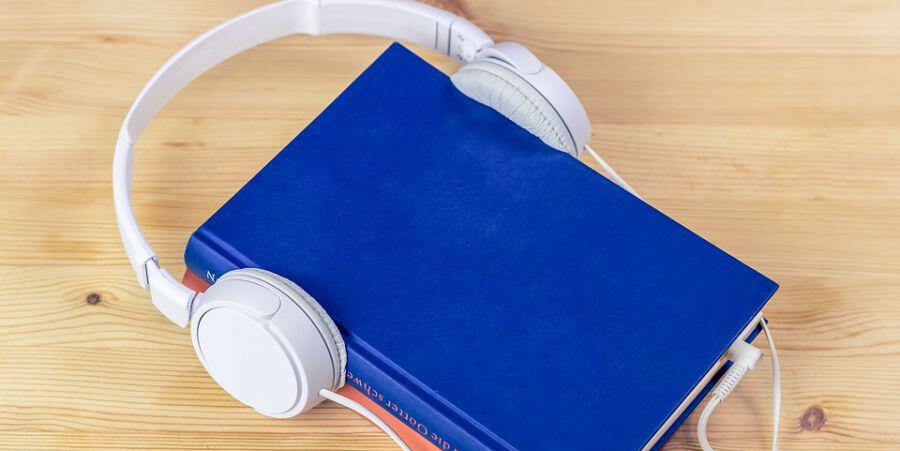 Η startup που μπλέκει τα ebooks με τα audiobooks